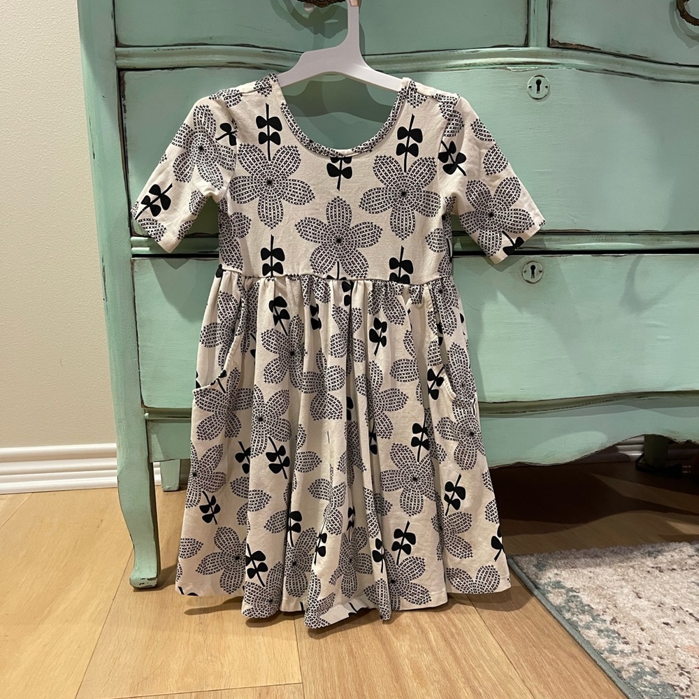 Girls swing dress